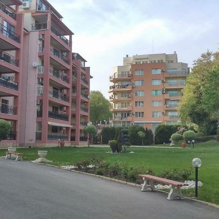 Luxury Sunrise Complex Apartment Golden Sands Exterior photo