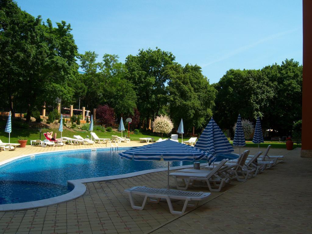 Luxury Sunrise Complex Apartment Golden Sands Exterior photo