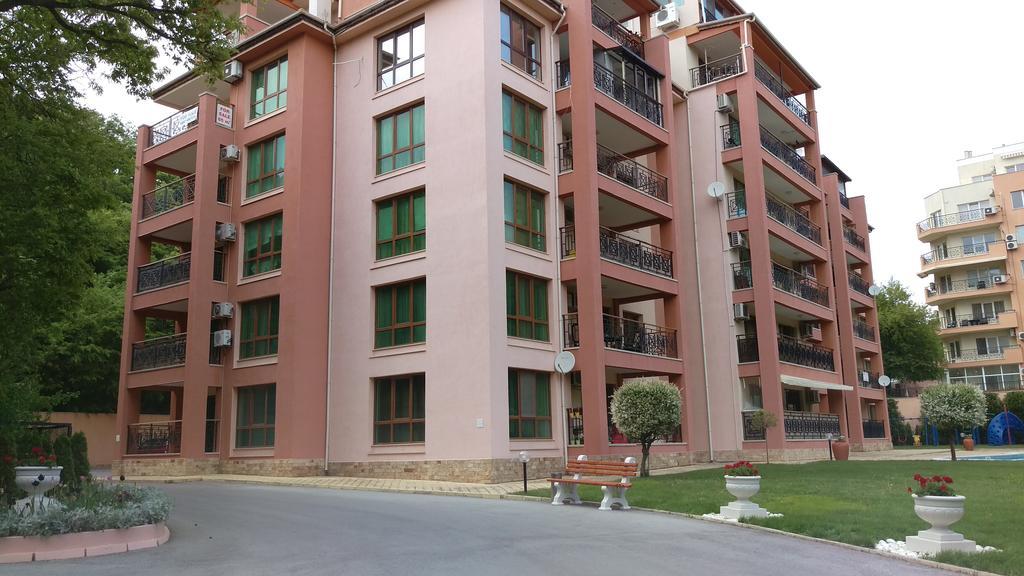 Luxury Sunrise Complex Apartment Golden Sands Exterior photo