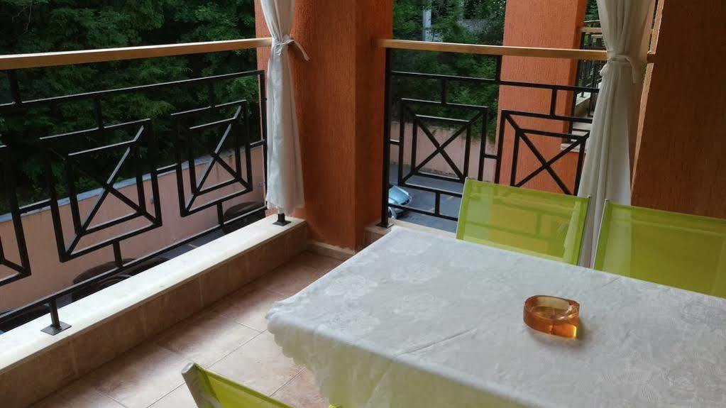 Luxury Sunrise Complex Apartment Golden Sands Exterior photo